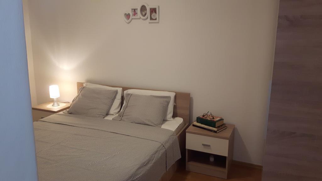 Apartments Davor Biograd Na Moru Exterior photo