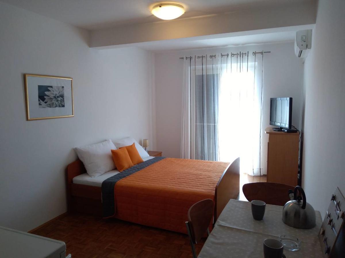 Apartments Davor Biograd Na Moru Exterior photo